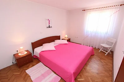 Apartment Pataj