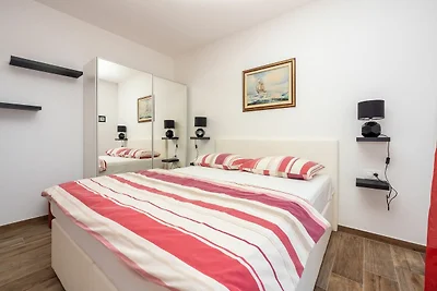 Apartment Domino 6