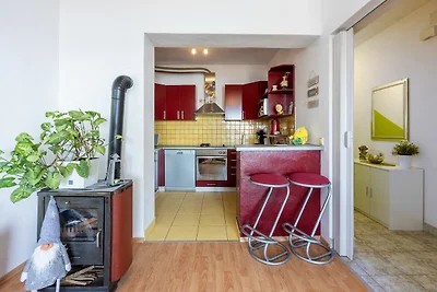 Apartment Pcelica Maja