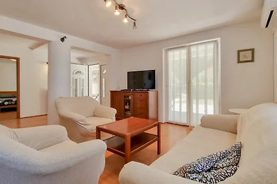 Apartment Ena