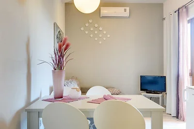 Apartment Tuna