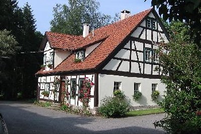 House 4 to 14 people