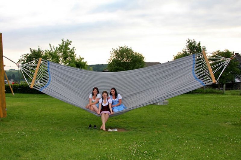 Giant hammock