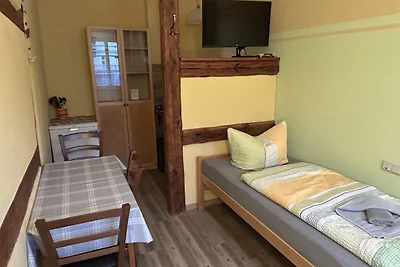 Mini-Zimmer mit Bad in Rheinsberg