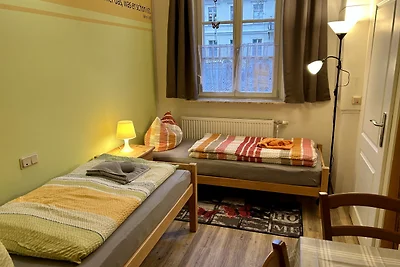 Mini-Zimmer mit Bad in Rheinsberg