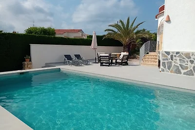 VILLA MEDITERRANEO