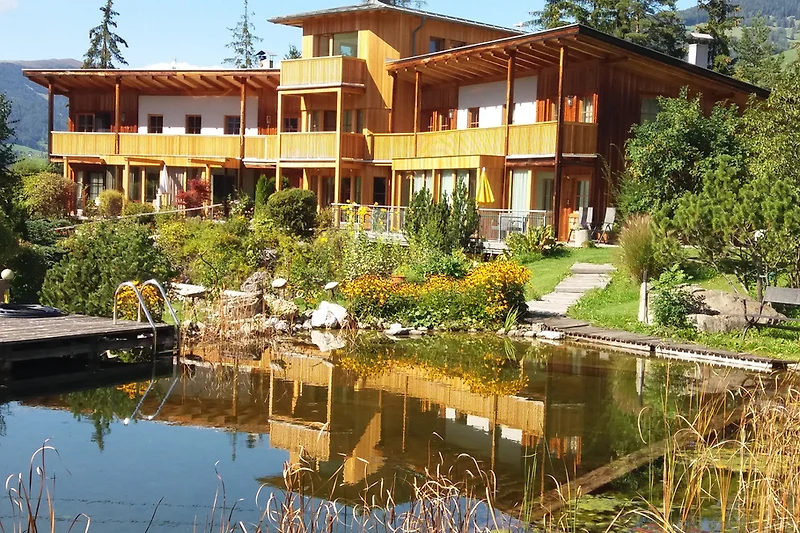 CHALET MARLENE

("Chalet Marlene" is a proper name and does not require translation into Italian.)