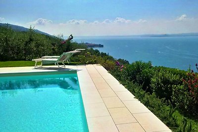 Vacation home with pool and view