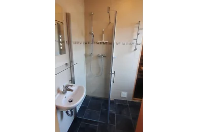 Ferienhaus am Bodden 50m z. Wasser