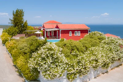 MOUZAKIS VILLA