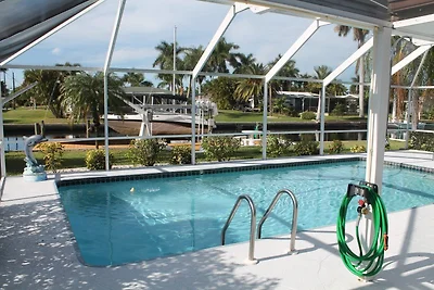 Villa Bluewater