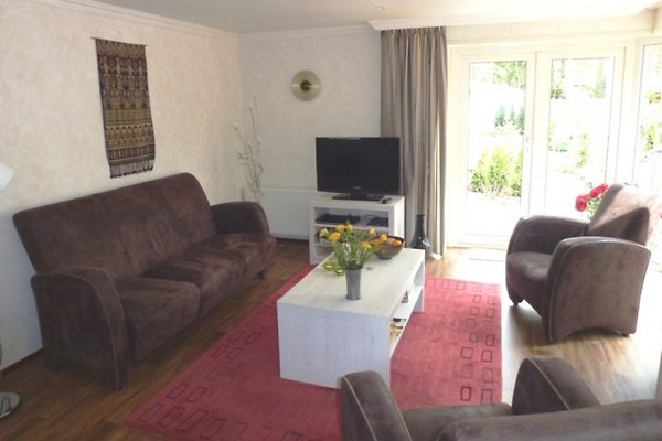 Valouwe P11-Beekbergen-Apeldoorn in Beekbergen - Frau J. van Noort