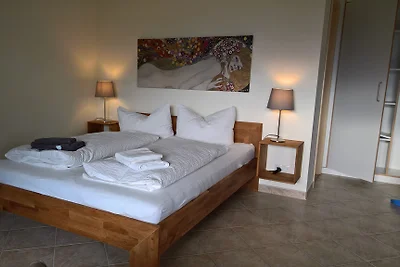Appartement mit Terrasse und Garten