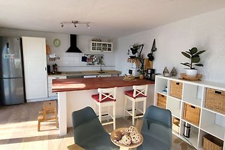 Sauber, groß, voll ausgestattet und perfekte Lage!