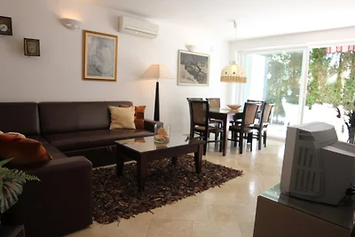 Villa Adrian, Ap.1
