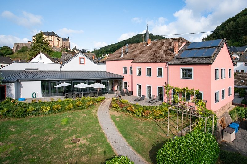Landhaus Waldeifel mit schöner Terrasse