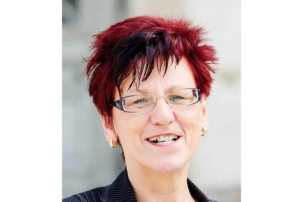 Frau M. Hempel Frau M. Hempel