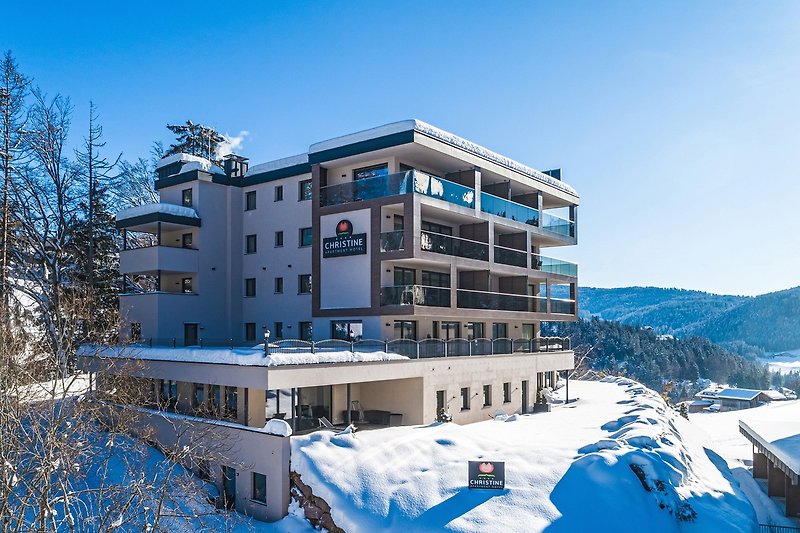 Ihr Skiurlaub im Apartment Hotel Christine in Hafling bei Meran 2000