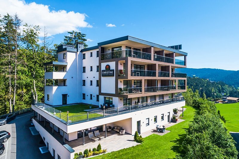 Apartment Hotel Christine in Hafling bei Meran, Südtirol