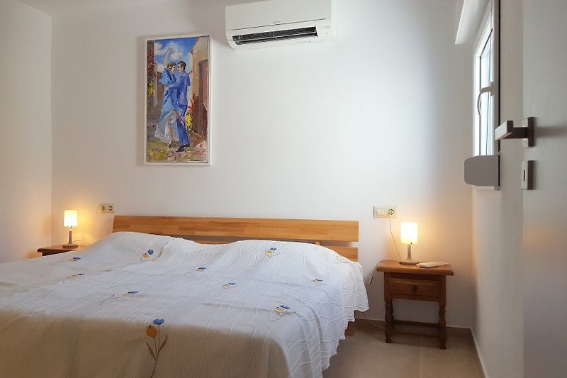 Doppelschlafzimmer mit Klimaanlage