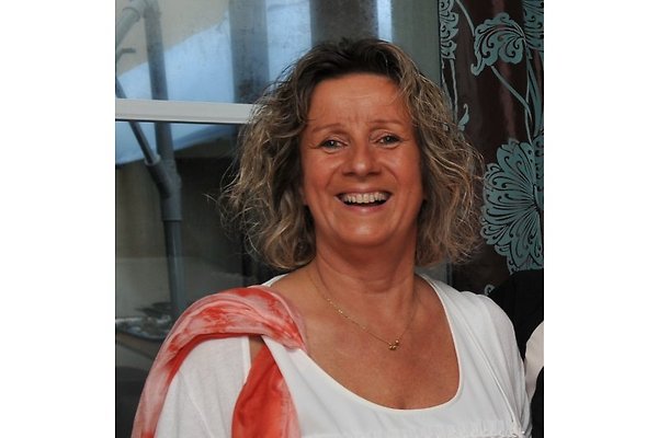 Frau M. Lejeune Frau M. Lejeune