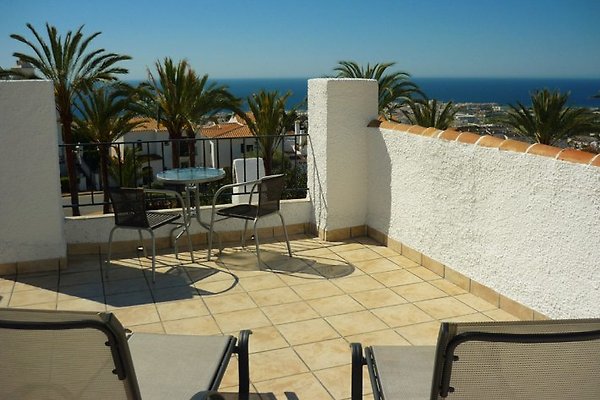 Traumhafter Meerblick von beiden Südterrassen. 360°-Blick von der oberen Terrasse Traumhafter Meerblick von beiden Südterrassen. 360°-Blick von der oberen Terrasse