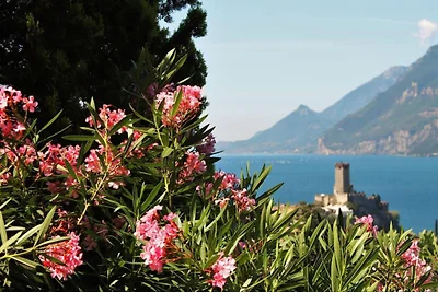Apartment  mit Seeblick und Pool
