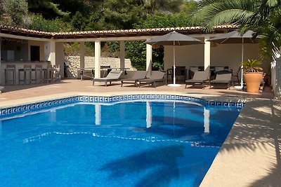 Villa Pesol : pool, wald, meer