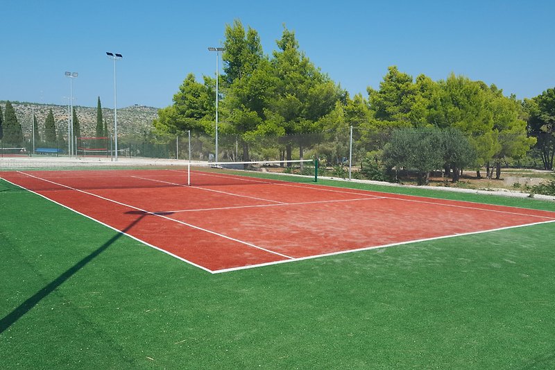 öffentlicher Tennisplatz