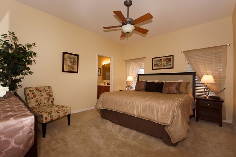 Villa Summer Paradise in Fort Myers - Firma Five Star Realty, Frau P