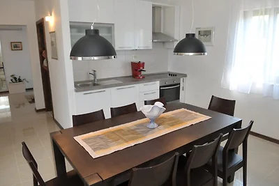 ! Villa Sofija, Povlja