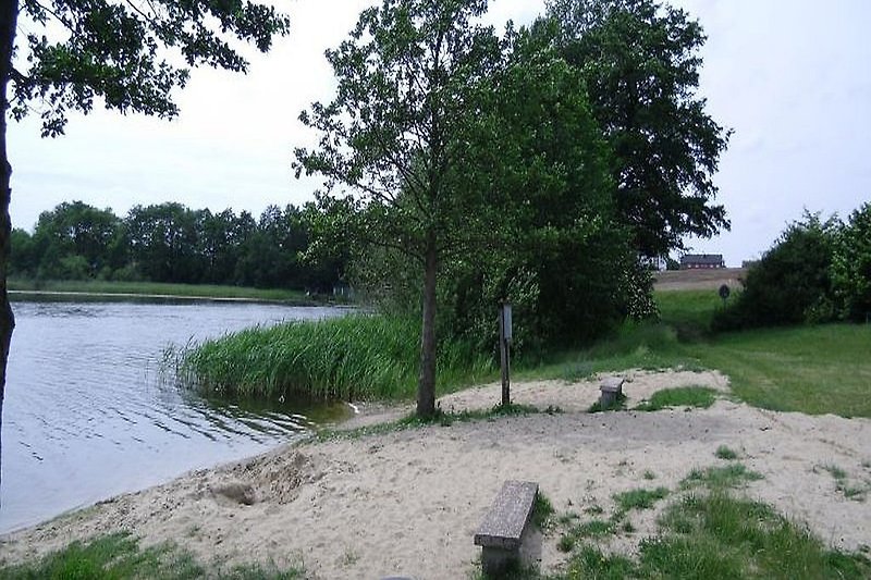 Miejsce do kąpieli nad jeziorem Orthsee