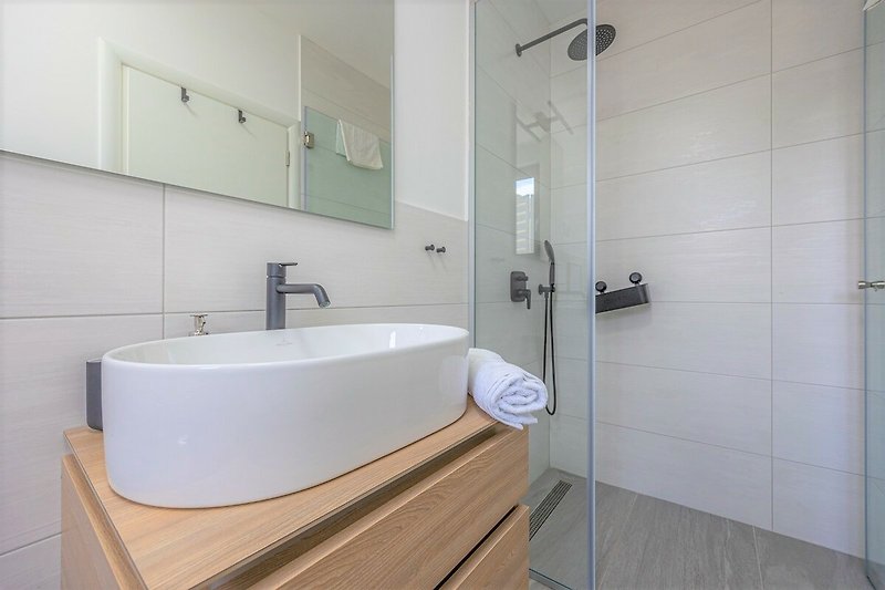 Bath es Suite