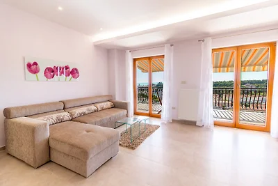 VILLA MARIS