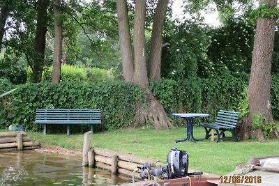 omgebouwde bouwwagen in Diemitz