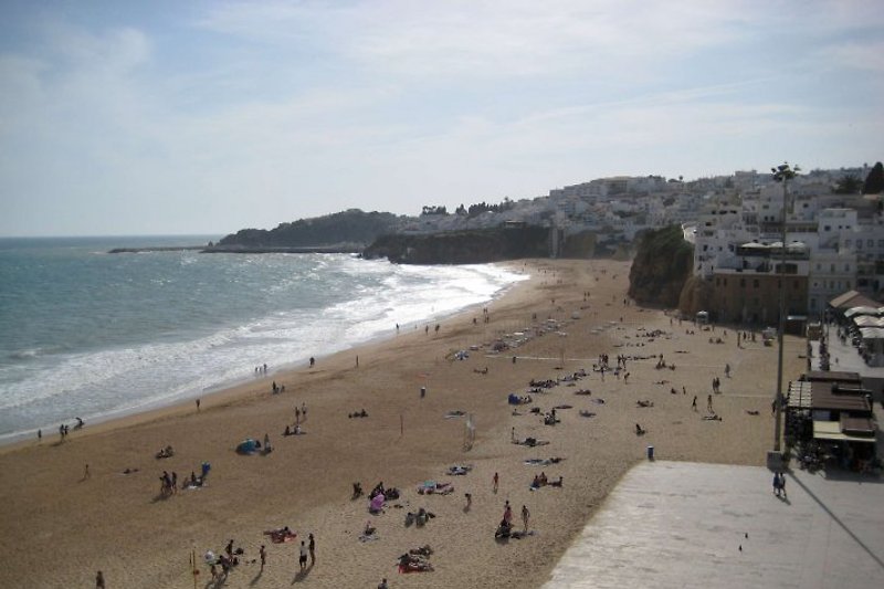 Der Strand von Albufeira.