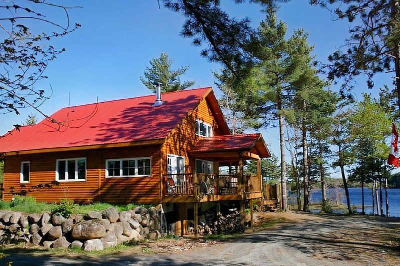 Dean Lake Cottage