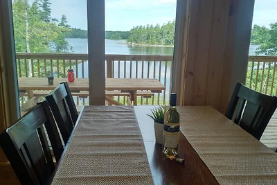 Dean Lake Chalet (nieuw gebouw!)