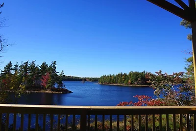 Dean Lake Chalet (nieuw gebouw!)