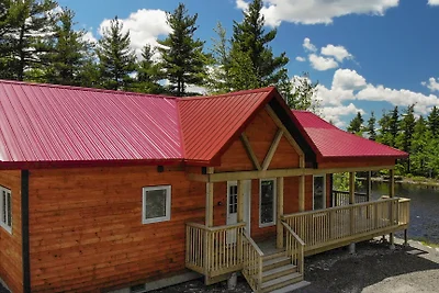 Dean Lake Chalet (nieuw gebouw!)
