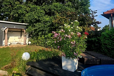 Vakantiehuis met zwembad bij Berlijn