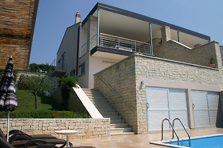 Villa Luka 2