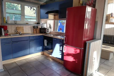 Casa de vacaciones escandinava junto al lago