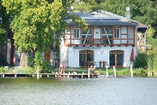 Bootshaus am See, Nähe Berlin