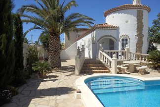 Villa Liane mit Pool und Klima