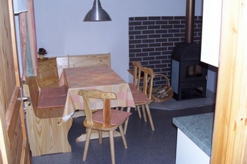 Wohnküche mit Kaminofen