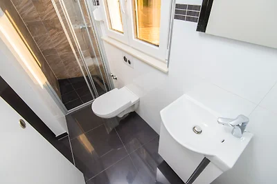 Design-Finca Apartment mit Garten