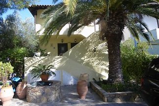 LAZAROS &ELENA'S STUDIOS