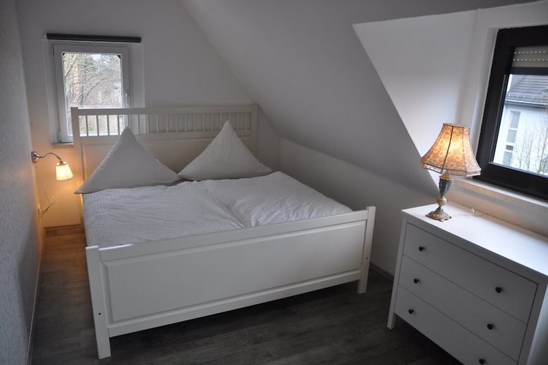 Schlafzimmer 1 - 180 cm Doppelbett